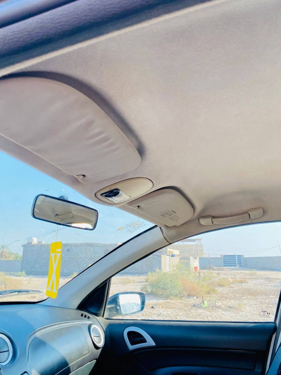 سمند رنا فرنسي موديل ١٤ مكفوله رقم بصره سنويه مجدده ل ٢٩ السعر ٤٥ وبيها مجال الاستفسار على الرقم ***********
