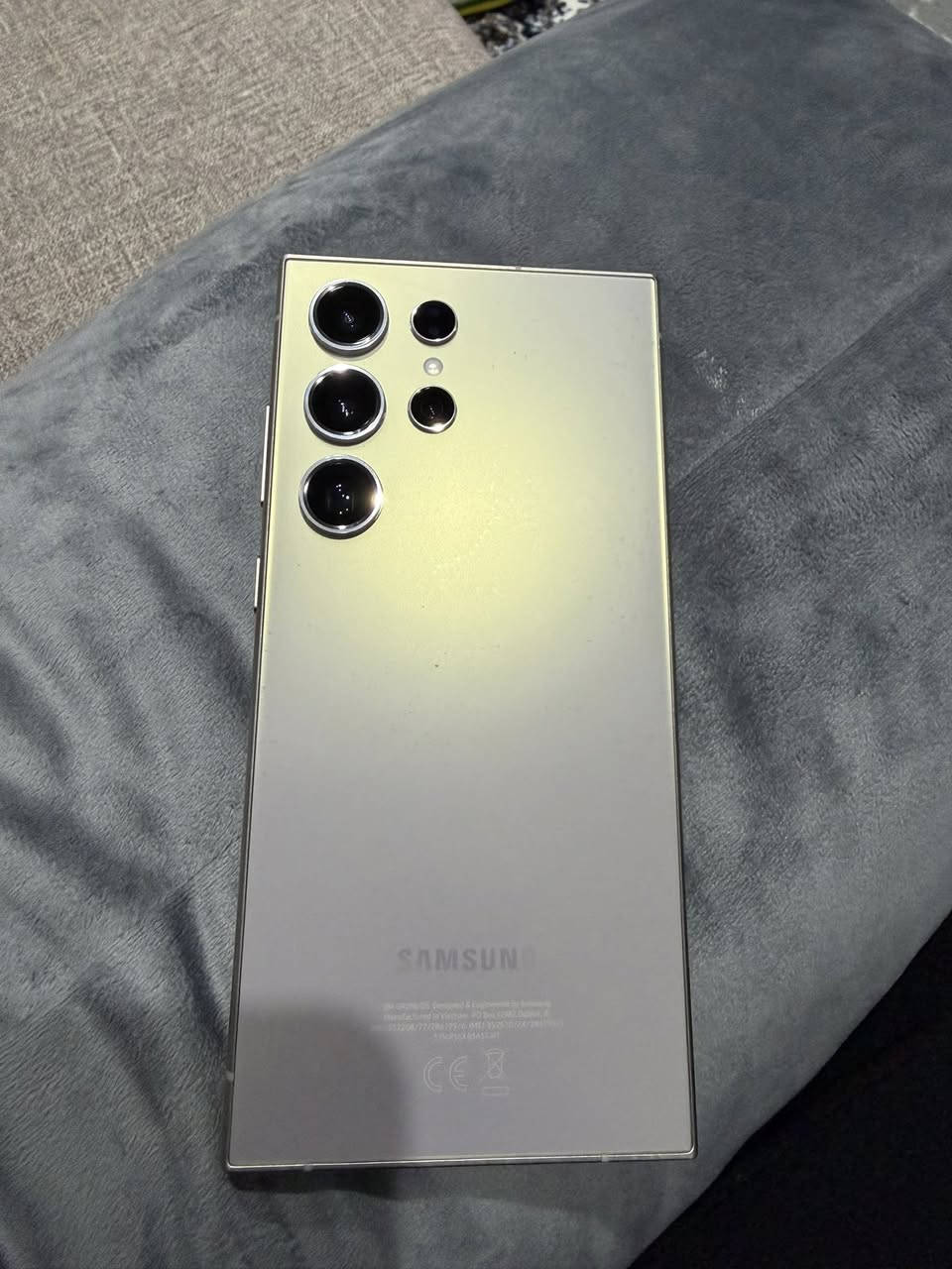 كلاكسي الترا s24للبيع مستعمل يشبه جديد كلش نظيف كامل غراض ويه كارتون و شاحنه و كيبل كله بلادي  ***********
