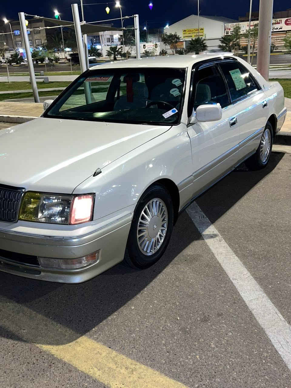 السلام عليكم راس الثور فلات موديل 2000 مشروع وطني سنويه لغايه 2029 مكفول من الكص ونقل الجثه والعيب الشرعي وكافه لاصوليات محرك وكير مكفولات           تبريد ثلج حداديه بلكارتون كهربائات كله شقاله طخم تاير كرستال اصل سياره جديده مابيه اي نقص عنوان السياره البصره السعر90 بيه مجال قليل هذه رقم الموبايل *********** السياره مصبوغ عام تغيير لون  العوان البصره البصرة, العراق
