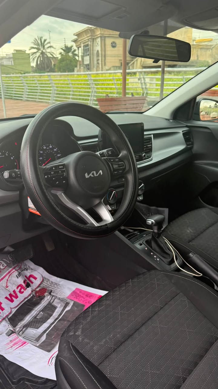 Kia Rio 2022
مواصفات s 
الضرر مرفق مع الصور 
محرك دوش 
سنوية 2025
***********
