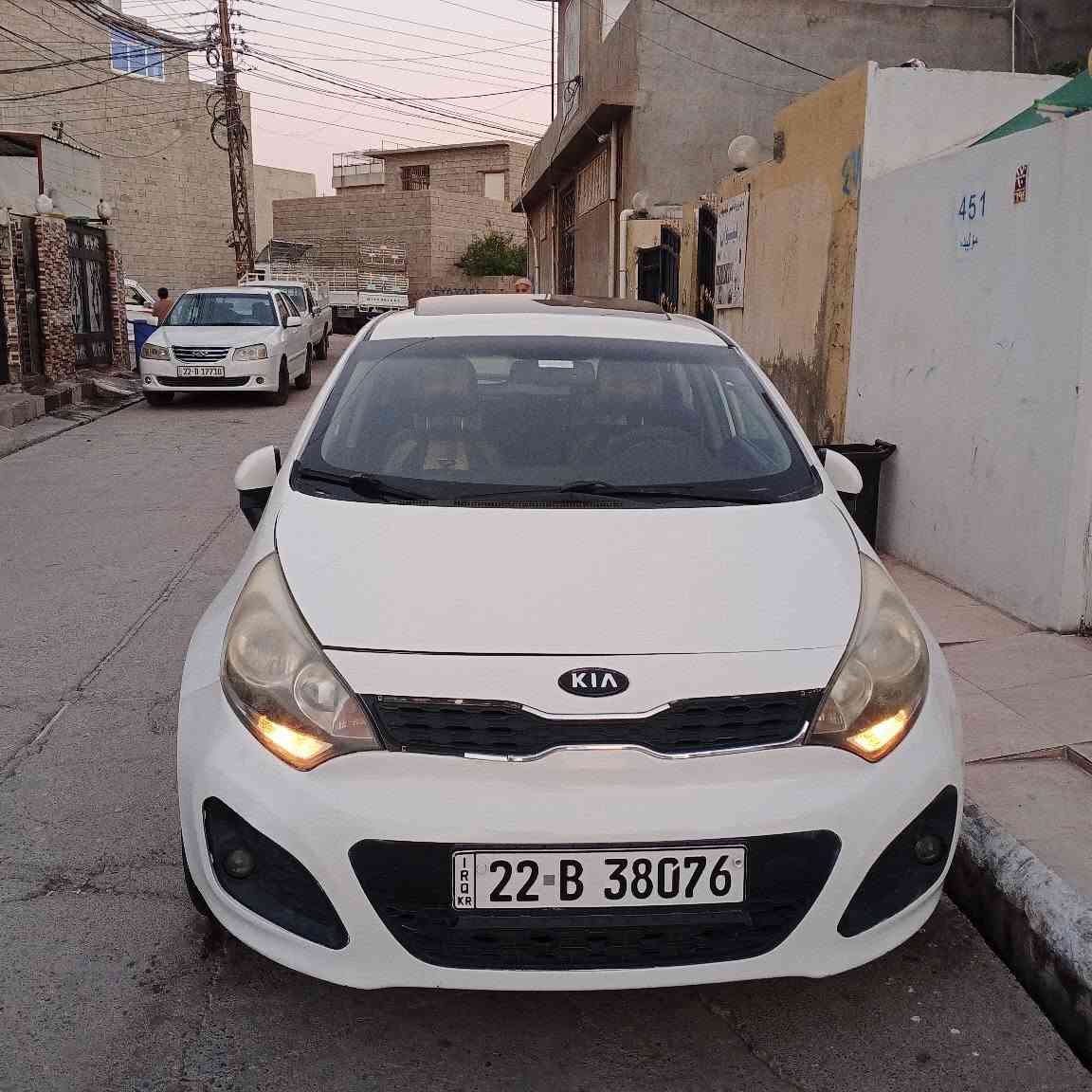 کیا ریۆ بۆ فرۆشتن مۆدیل ٢٠١٣ فول مواسەفات  سبوغ عامە پێش و پشتی کەپسە مەکینە گەورەیە فول فولە سعریشی ٦٩ وەرەقە مجال

*********** أربيل, العراق
