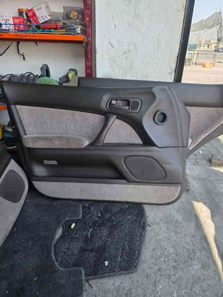 سلام عليكم اخوان توفر بطاين بطه لون جوزي حاويه وارد يابان العنوان البصرة دور الشرطه على شارع القائد***********
