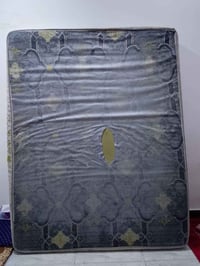 دوشك • نظيف • محتاج وجه