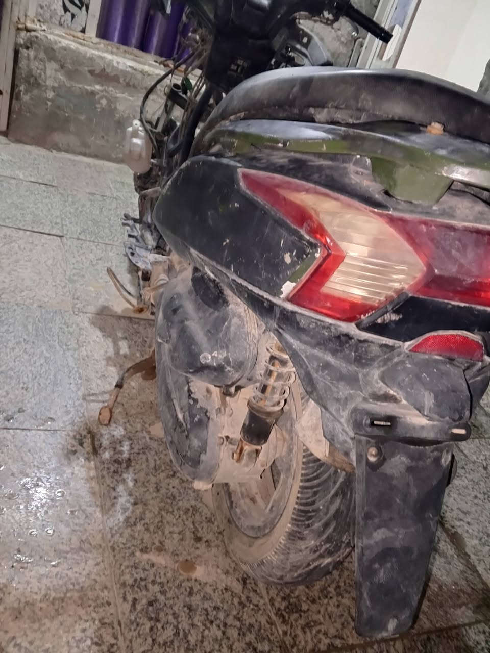 شباب هاي دراجه ماعرف فورزه هونداي ماعرف للبيع شغاله بس كفرات واكعه موجوده ابيع هييج شرط شغل وين ماعجبك روح بيه البيع كوم حديد سعر. متين الف وبيه مجال شغاله رقم  العنوان مدينه صدر الحميديه رقم. ‏‪***********‬‏فط تصال بي شراي يتصل تفصيخ بس شغاله وين ماعجبك روح بيه
