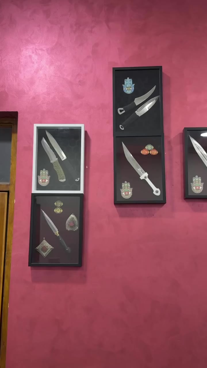 الصلاه والسلام على خير البشر محمد وال محمد 
اقدم لكم هذا الابداع الي ممكن يكون بمكتبك او بمحلك او بغرفتك تتعلك وتزيد المكان فخامه ورقي كل قطعه وسعرها وترتيبها والعمل حسب الطلب وهاي القطع موجود من عدها فقط وحده ماكو اخت الها ذني فقط الي موجودات حالياً متوفرات 
حفظكم الرحمن ورعاكم 🙏🏻❤️


**إذا كنت صاحب هذا الإعلان وتريد حذفه لأي سبب، رجاءا أرسل رسالة إلى الدعم الفني**