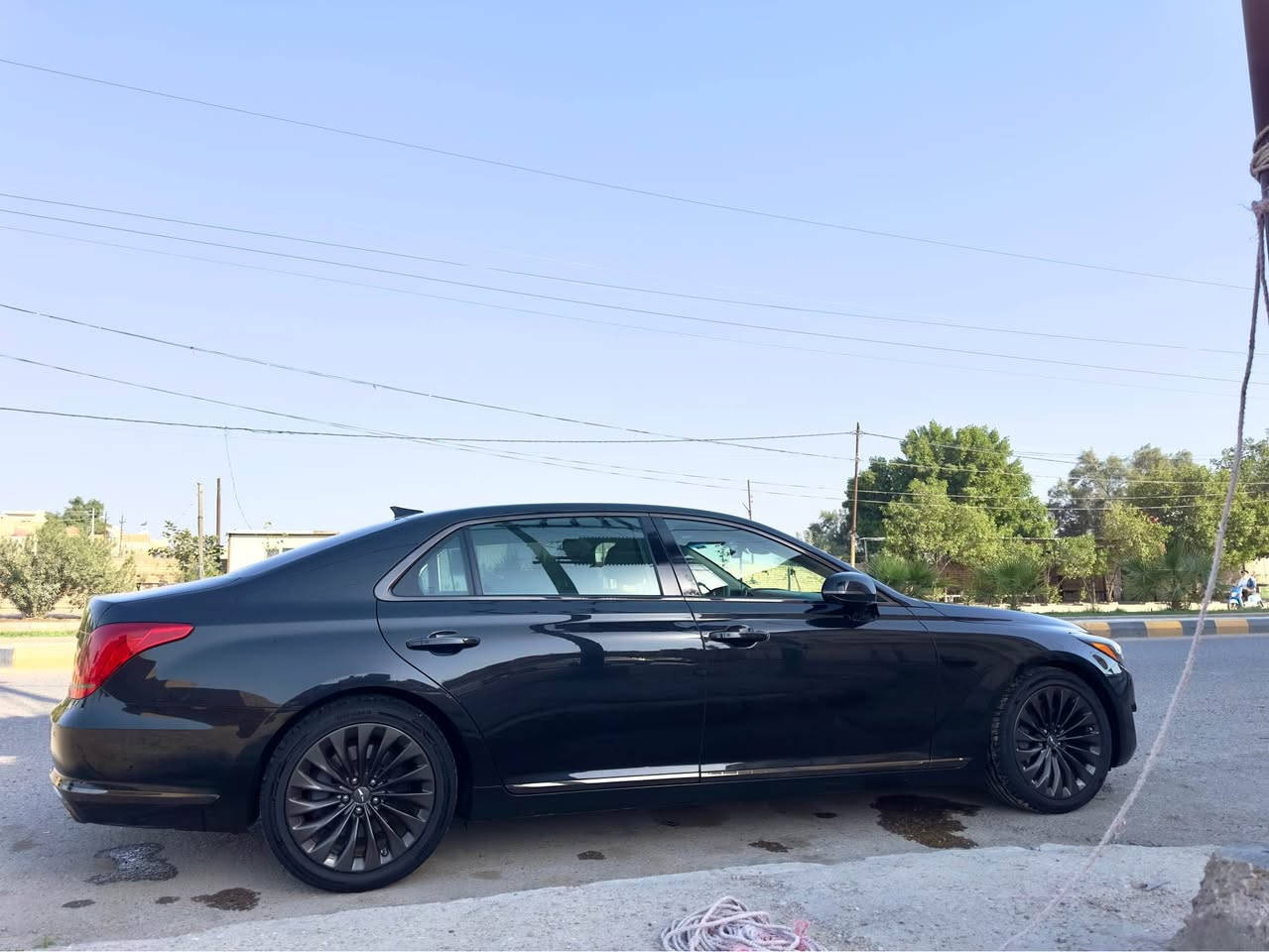 رمضان كريم
قبل التفاصيل السعر  ( 255 )  
جينيسيس  genesis g90 
موديل 2018   /   ماشيه 85 ميل  /  v6 3.3t
داخل ابيض جديد 
ومايحتاج اكتب المواصفات لان كلش هواي 
هزة جديدة.  / سنوية باسمي و نافذة لغاية 2030
الضرر قطعتين بدون دواخل
 (بنيد صبغ + جاملغ ايسر تبديل نفس اللون) 
ايرباك استيرن فقط

كل نيكل السيارة مغلف تضليل اسود ببسي و تكدر ترجعه طبيعي بما في ذلك داخل اللايت مصبوغ اسود 
محولها بلاك ادشن

مكان السيارة ميسان/ العمارة
*********** عمارة, ميسان
