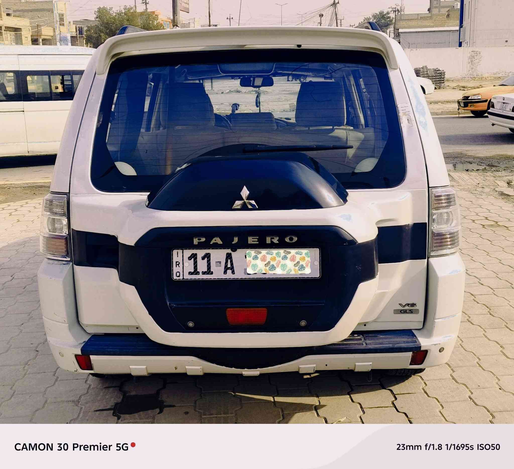 بسم الله الرحمن الرحيم
باجيرو 2009 حبتور
محدث 2016 
محرك 3000
كير اكسل مكفولات
صدر امامي جديد 
صدر خلفي نص عمر
التايرات نص عمر
باتري جيد منضومة البانزين جديدة
منضومة الماء جديدة
كازكيت جديد
تدفئة تبريد 3 قطع 
شاشة اصلية
صبغ فقط التحديث
الكشر مكفول من الصبغ
حالوب قليل
رقم بغداد الالماني باسمي تحويل ثاني يوم
السعر 125 وبيها مجال
مكاني بغداد الشعب حي اور
***********
ملاحضة اخوية : المو شراي لايكسر بحلال العالم والله يرزق الجميع
لاتباع بالاقساط او المراوس
