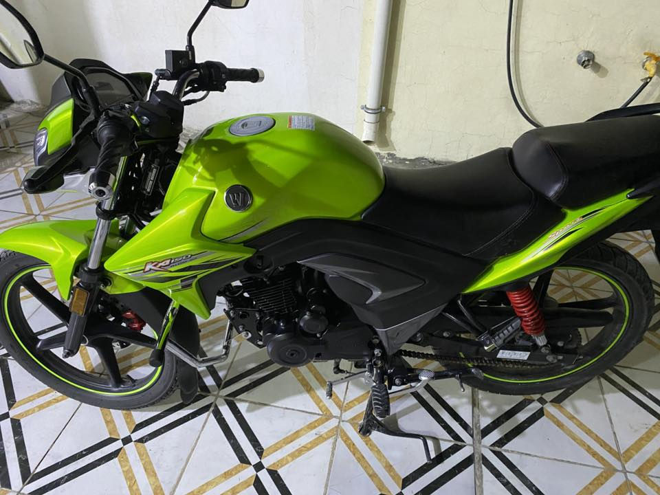 هاوجي Ka موديل ٢٣صار ٤ اشهر من شديته
ماشيه ٦٠٠٠ دراجه 

بعده جديد حيل خط التاير بعده بيه سعر 

١٩ اوبيه مجال

 تواصل ***********
