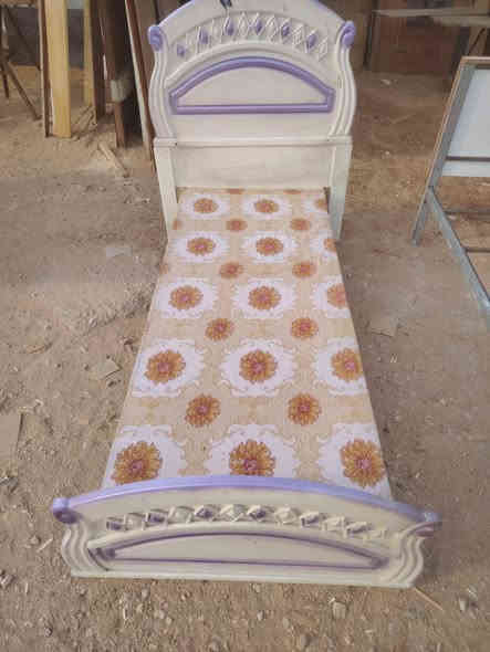 جربايات للبيع مستعملات بس كلش نضاف سعر الوحده ٦٠ الف
***********
