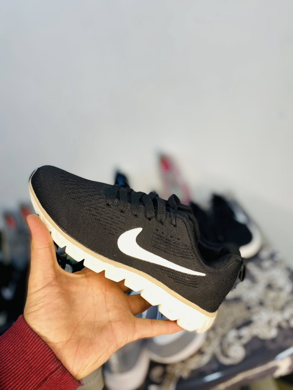 زبائننا الكرام 🤍
يتوفر لدينا أحذية نسائي ولادي ( شي ان غير تجاري) 

🔹 القياسات من 36 إلى 40
🔹 درجة أولى
🔹 خفيفة الوزن (وزن ريشة)
🔹 قاعدة طبية فوم مريحة ومناسبة للعمل والاستخدام اليومي
🔹 غير متعبة نهائيًا
🔹 الألوان المتوفرة موضحة في الصور

💰 الأسعار:
▪️ القطعة الواحدة: 10,000 دينار
▪️ قطعتان: 15,000 دينار

🎁 عرض خاص:
عند شراء 3 قطع تحصل على هدية مجانية مع الطلب

🚚 التوصيل متوفر إلى جميع محافظات العراق

📩 للطلب والاستفسار:
يرجى مراسلة الصفحة أو الاتصال على رقم الواتساب الظاهر

⸻

‪+964 750 267 4239‬

إ
