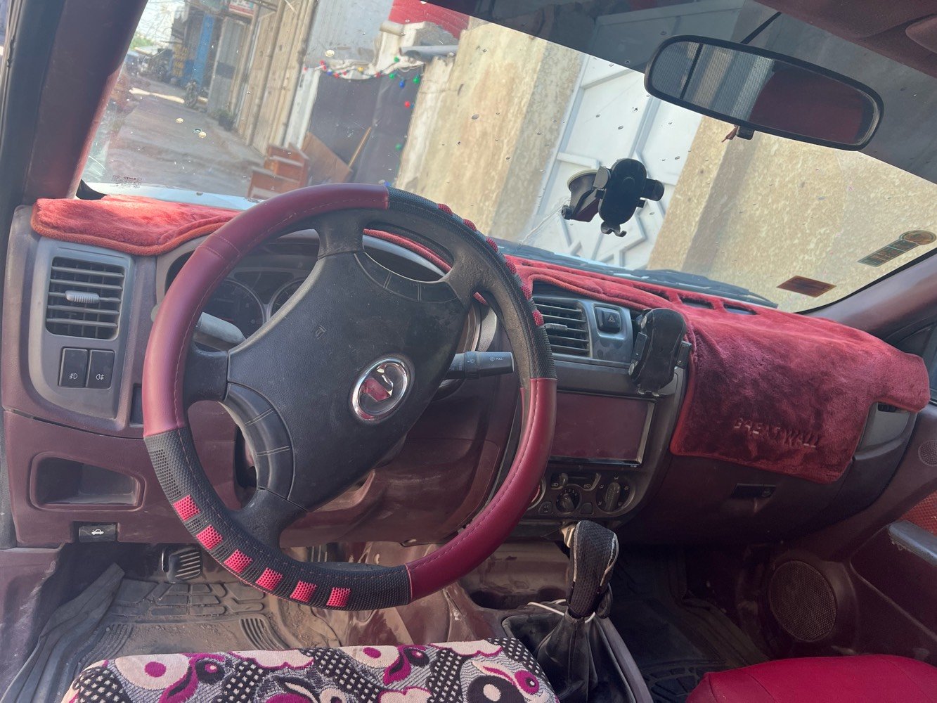 سلام عليكم للبيع بيكم كريت٢٠١٢  رقم قادسيه سنويه باسمي تحويل بساعته ضريبه ساقطه عنه سياره مثل مابلصوره بيه خياس قليل.  شغاله وجاهزه مكينه  باتري جديد كير سليم اكسن سليم خياس فقط بلرباعي. بدي وغيره سليم مكفوله من ضربه للستفسار الاتصال فقط مارد مراسله 
*********** واتساب مكان السياره حله