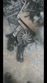 سلام عليكم غراض فولكس للبيع غراض شركه جدد مال فولكس مكاني بغداد للتصال متواجد خاص ***********
