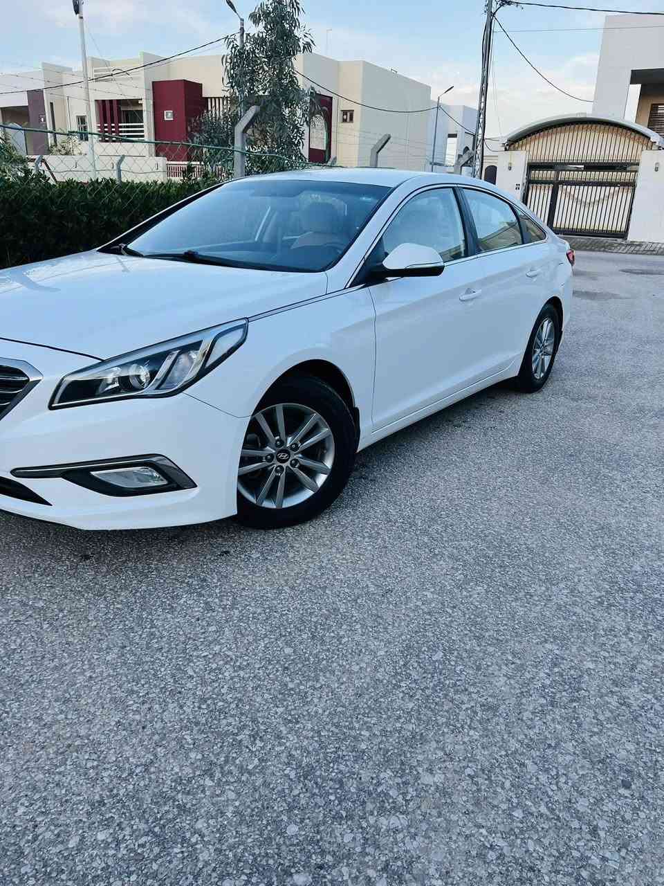 سلام عليكم
سوناتا خليجي موديل 2018 

رقم بغداد دولي بسمي 

هزه وسنويه ل2031 

كفاله عامه من كلشي 

فقط بارد كد أربع أصابع بالجاملغ الأمامي 

وشخط كد شبر بالباب العبري 

مكينه 2400 دوش كفااااله 

ماشيه 70 الف السبير منازل 

سياره جديده بعده بحاله الشركه 

مكاني حله 

***********
