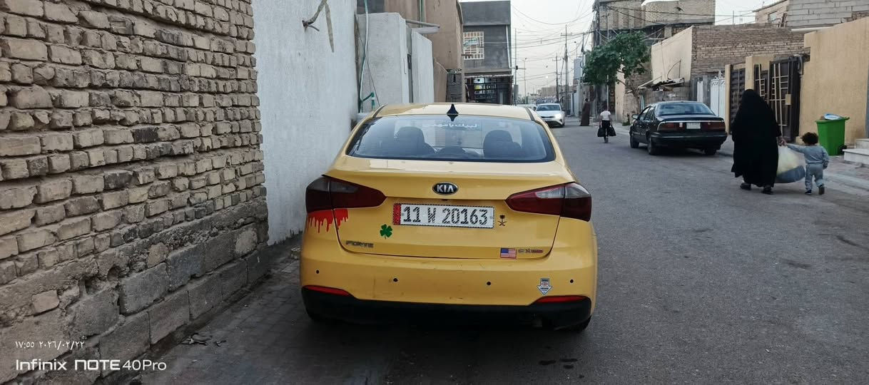 السلام عليكم كيا فورتي للبيع موديل 15 محرك 2000 امريكيه حادثه من امريكا تبديل قبق جنطه وشويه بالجاملغ الخلفي تقريبا شبر  والباقي مكفول كير ومكينه كفاله مكان السياره كربلاء وراعيها موجود يمي شرط تحويل رايده ب105 رقمي *********** مصفره هيئة وغرامات تحويل مباشر
