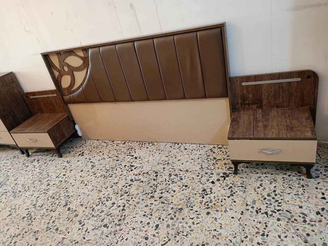غرفة نوم تركي مستخدم😍💥
نضافة95💯
عدد القطع / 6
نضام / اسلايت 🦋✨
سعر / 425🤍✨
شد ونقل داخل بغداد مجاني🛻
يوجود توصيل محافضات


**إذا كنت صاحب هذا الإعلان وتريد حذفه لأي سبب، رجاءا أرسل رسالة إلى الدعم الفني**