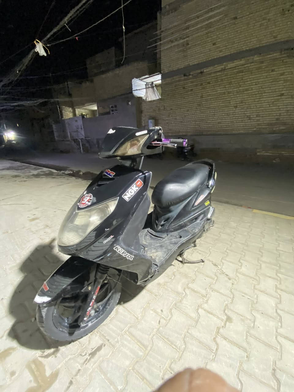 سلام عليكم سكنس فحل
سكنس فحل كابريتر دراجه كامله نكره سلف بكل وقت

كلها شغاله  

يدات koso

بيها قباقه نيكل 
سعر (600بيها مجال)
شراي ***********
