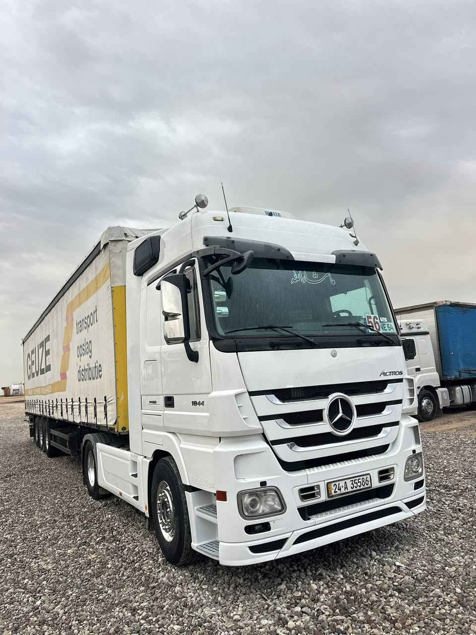 للبيع مارسيدس اكتروز تريله جادر 
موديل 2012
حجم 1844
مواصفات ريتايدر تبريد 
ثلاجه سبلت سقف هورنات 
دبل مناميه لايت عدسه زراك لايت 
عربانه نوع شمتز نص أجناب 
***********
***********
***********
***********
