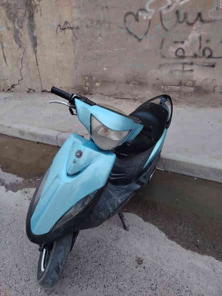 دراجه نضيفه المحرك ما مفتوح بوشه 49 صالنصه fm رياضي الدراجه استخدام من البيت للمدرسه السعر 550 التواصل فقط واتساب *********** بغداد حي التراث
