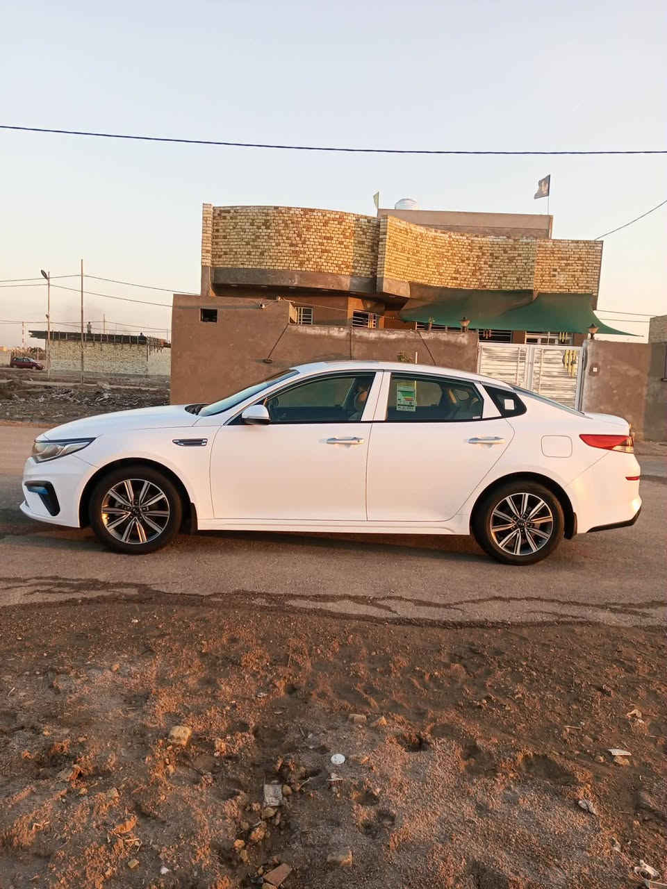 لبيع اوبتيما موديل 2020 خليجي كفاله عامه السيارة محرك كير كفاله عامه دبل اكزوز 2400 محرك 
ماشيه 60 السيارة شفتات ستيرن وكامه ومرايات شفط وامرايه عاكسه وحساسات أمامي وخلفي ولد امامي وبلاجترات أمامي بلادي وتلاث انضمه قيادة السيارة بسمي تحويل ثاني يوم رقم وسنويه ستوني محوله
 كله جديد  
مكان واسط النعمانيه 
السعر الاستفسار ***********
