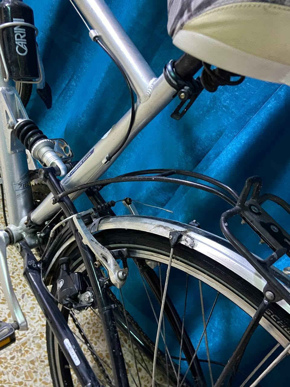 🚴 للبيع دراجة HERCULES الألمانية الأصلية 🇩🇪

إذا تدور على دراجة أصلية وجودة عالية، هاي فرصتك.

✅ ماركة HERCULES الألمانية الأصلية. ✅ هيكل ألمنيوم 
خفيف وقوي.
 
✅ 21 سرعة (3 أمامي × 7 خلفي). ✅ مساعد
أمامي وخلفي. ✅ ويل  ألامنيوم أصلية. ✅ مناسبة للمشاوير اليومية والسفر والرياضة. ✅ الدراجة بحالة جيدة وجاهزة 
للاستخدام.

💰 السعر: 400,000 دينار عراقي 📍 قابل للتفاوض بالمعقول بعد المعاينة.

للاستفسار أو المعاينة وتساب او اتصال ***********

رجاءً، غير الجادين لا يتعبون نفسهم بالسوم.
