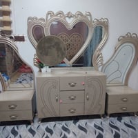 غرفة نوم • للبيع