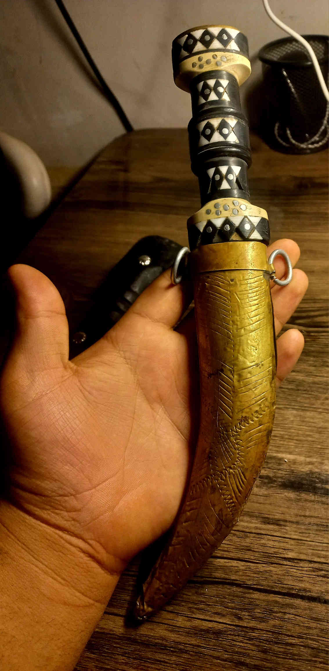 #السلام عليكم خناجر للبيع  بسعر مناسب
#للإستفسار ***********
