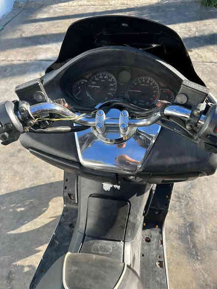 سلام عليكم
فورزه 0.8 لون ابيض صدفي دراجة خير من الله مناقصها كلشي بس ربط فيشت الكير العادي لان موقفينه احنه مكينه ممفتوحه دراجة جاهزه مابيها نقص 
عنوان ديالى شهربان ***********
سعر 850
