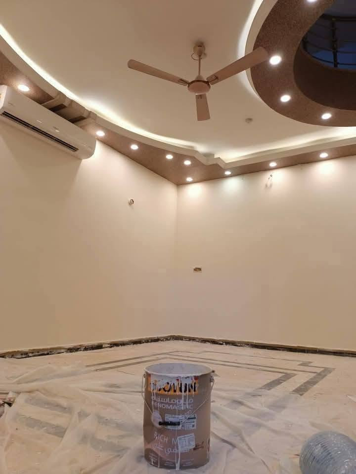 السلام عليكم تنظيف بوبو شبابيك وصبغ درجه اولى صبغ داخل خارج بيوت جدران طلس عام شغل ديكورات فوم التركي ومواد درجه اولى للاتصال والاستفسار متواجد واتساب ***********
