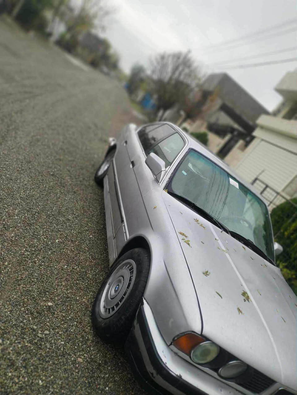 بو فروشتن
520iگير عادي ديجيتال
موسو براوه به شه رت
فو فول عاديه
گيرو مه كينه و سه رفو بوخارد دوكه ل به شه رت
تاقم وايه ر سميه قوه ت به شه رت
قرجيكي لاي سه كني هه يه
سه ياره كه حلوجه 
مالي مه ده ني به شه رت
شوين سليماني
سحري ٢٤گه لامه جال
***********واتسئاپ له سه ره به س السليمانية, العراق
