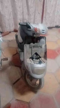 منغولي يرادلهه شويه ترتيب يده مال بريك طاكه كفر امام مابيهه شوفت عينك ...