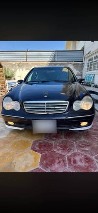 مارسدس موديل 2000 مصبوغه عام 07838640700