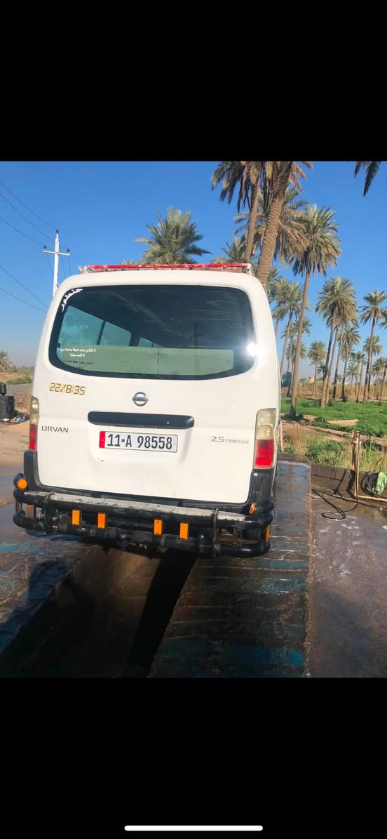 السلام عليكم نيسان ٢٠١٠مكينة كير اكسل خير من الله سيارة شوفت العين بالواقع احلة من الصور بيها صخات بصيطة شرط تحويل مكان سيارة بغداد الدورة 
***********
