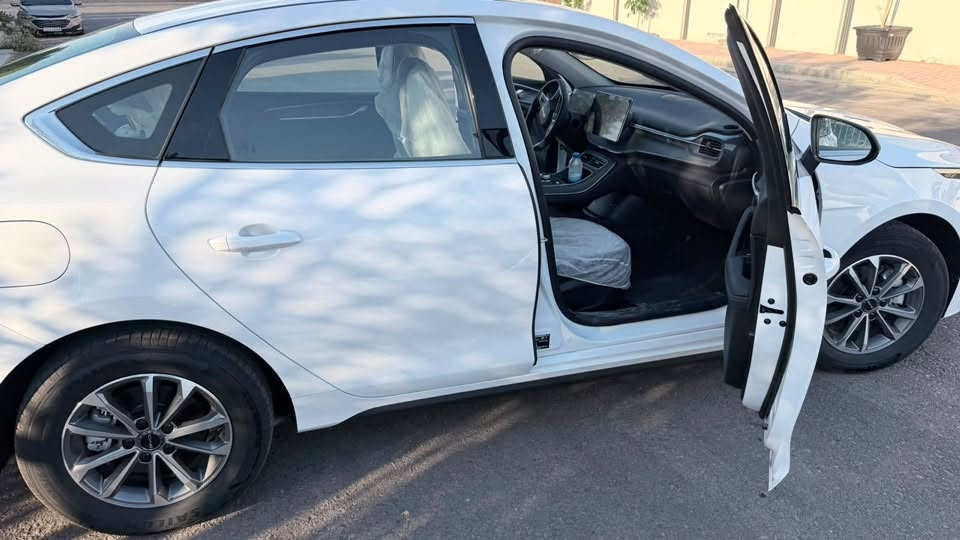 سلام عليكم BYD دستروير ماشيه 78 كيلو زيرو مكاني بغداد وتساب فقط ***********
