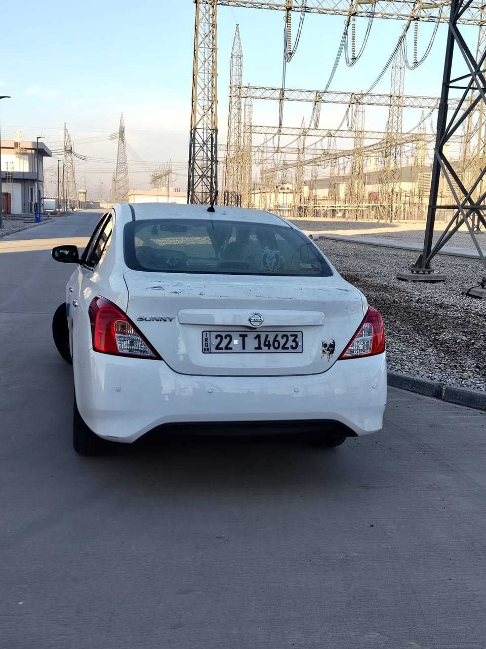 السلام عليكم نيسان صني موديل 2025ماشيه ماشيه30 مكفوله كفاله عامه من كلشي السعر ١٢٥ وبيه مجال وكلشي اكو بل سوك مكان سياره مجمع بسمايه السكني رقم الهاتف ***********
