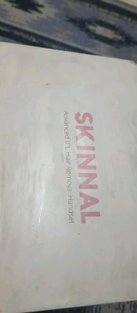 جهاز ليزر  للبيع   من شركه  SkINNAL سكنل  اصلي من الشركه  ملحقاته كامل...