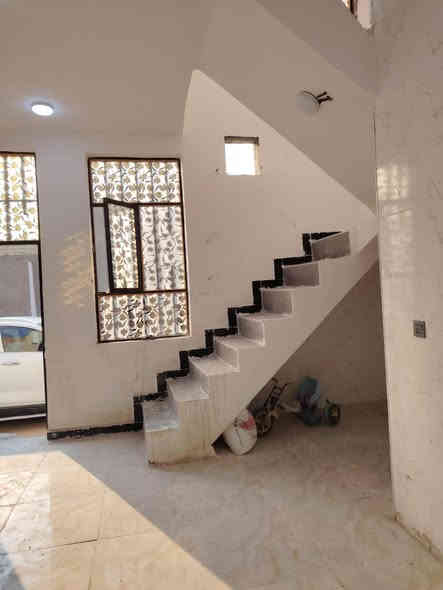 #يعلن_مكتب_ #التساهل_مقابل_قرية_لغدير_عمود282_مباشر بشارع المطحنه
***********
#بيت_50متر_
#بيت_طابو_زراعي_سند25

#سعر_18مليون_وبيه_مجال  

بناء حديث
غير مسكون
بناء ممتاز جدا 

عنوان لبيت النجف 
# مقابل قريه الغدير شارع المطحنه
يحتوي لبيت على+ غرفه1+صاله +مطبخ +صحيات
***********وتساب
