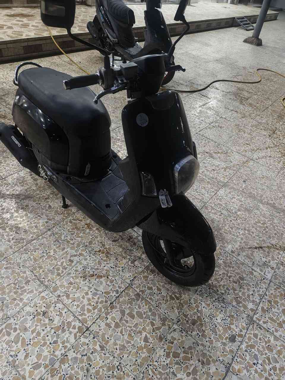 ماكس بوليس للبيع دراجه جديد ما مفتوحه وتخبل كفر بلادي مختم اصلي مو تجاري السعر ٧٥٠وبيها مجال قليل 
***********
