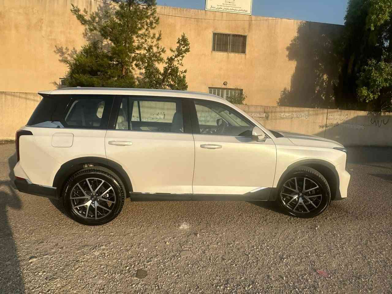 سلام عليكم 
Gac gs8 2023 
فوول مواصفات بدون دبل اكس 
ماشي ٢٥٠٠٠كم 
بدون بارد و صبغ 
ظمان شركه 
مكان سليماني 
***********
سعر ٢١٥ ومجال
