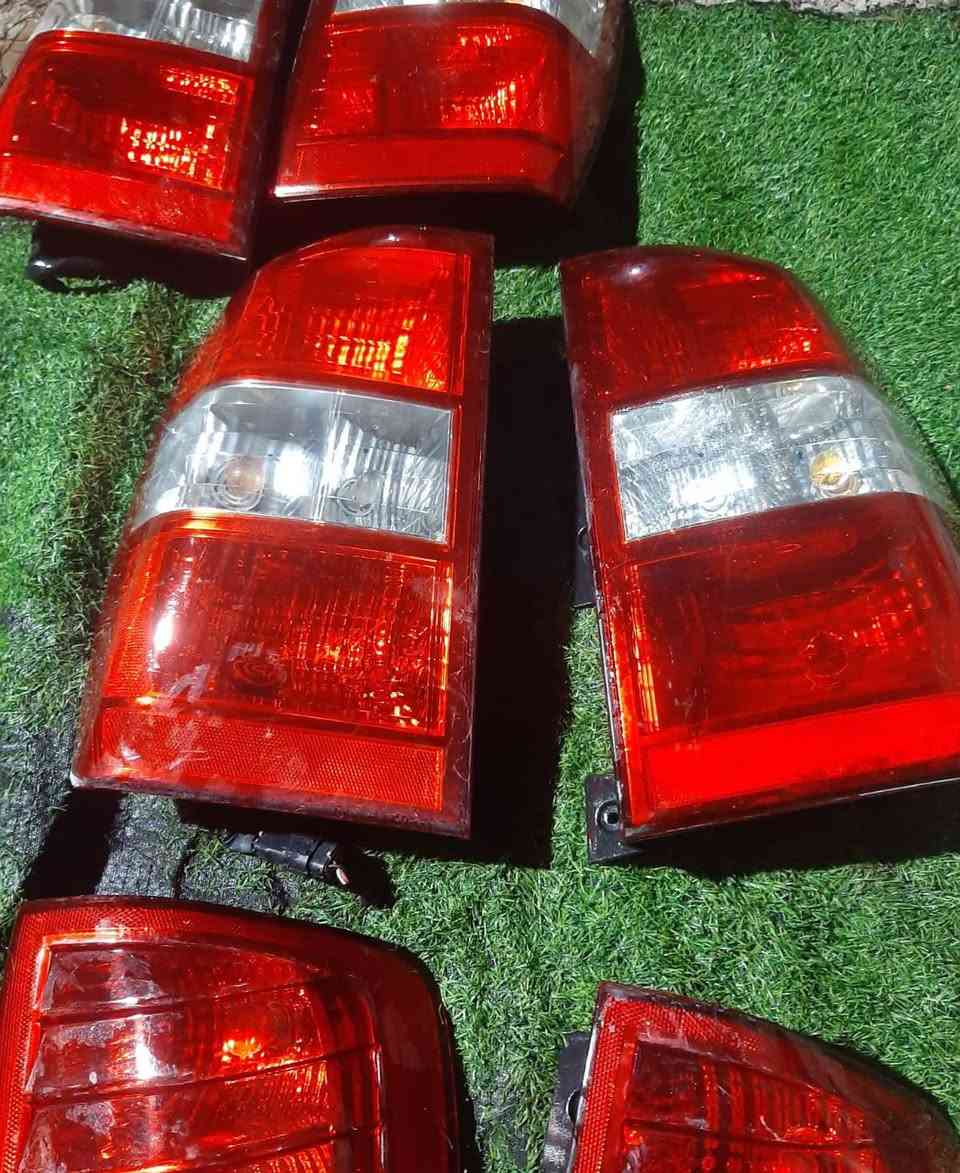 السلام عليكم اخوان وصلتني بك لايتات مال كيا كرنفال+ سيدونا بترا + طويله من موديل 2007 الى 2014 مكاني بغداد السيديه تقاطع الدرويش متوفر خدمة توصيل لجميع انحاء العراق 
*********** سيد قاسم
