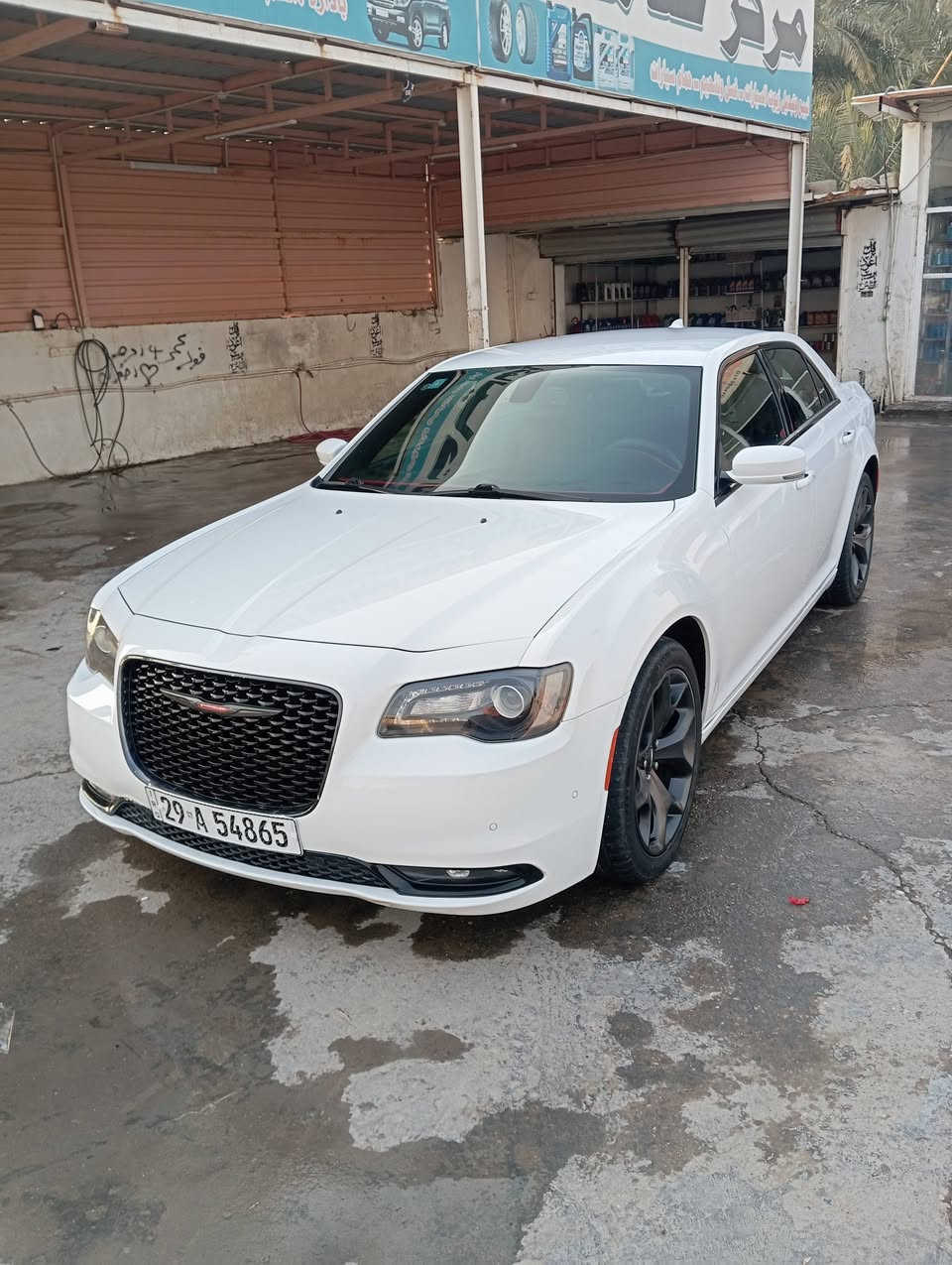 السلام عليكم  سياره اوباما للبيع موديل 2021 فئه  S  فول مواصفات عدى البانوراما دخول جديد بكتاب ضباط سياره بلاديه من  الدعاميه
للدعاميه حادثه طخه صغيره مقدار شبر بالجاملغ الأيسر الخلفي مكاني واسط رقم *********** الشراي يتصل وانطي رقم الشاصي يشوف الحادث اخوان مامتواجد عل الفيس السعر 305
