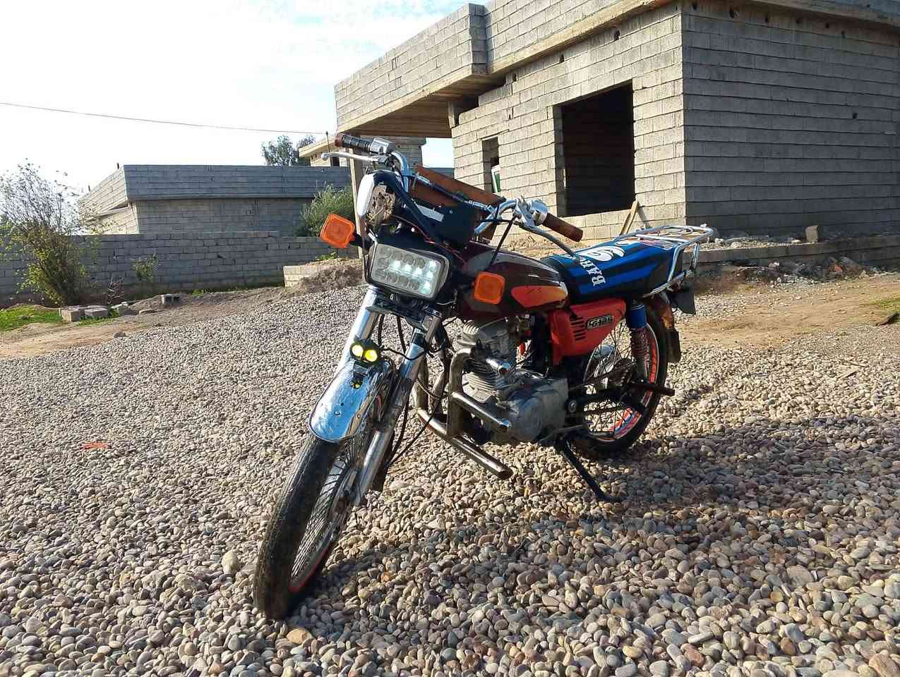 السلام عليكم موطور اربعه كير نضيف للمراوس بكله ***********
