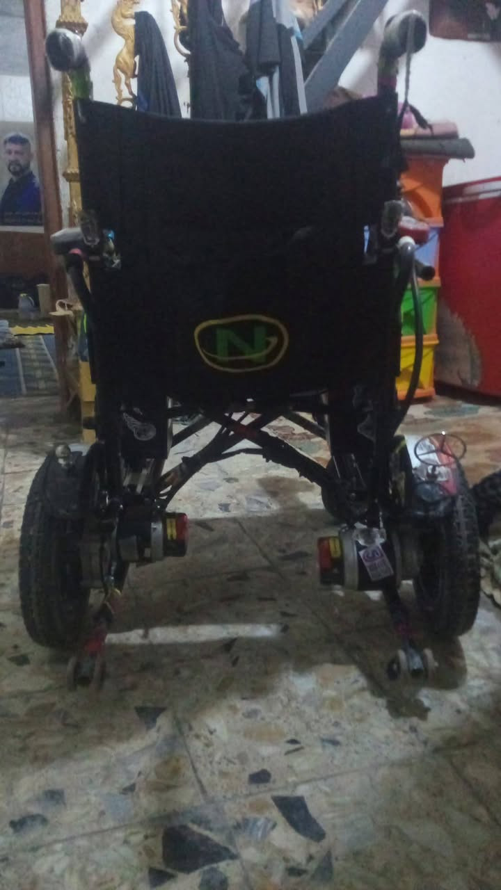 عربانه شحن نضيفه كلش حلوه
البيع السعر ٢٥٠وبيها مجال مكاني نجف 
***********
