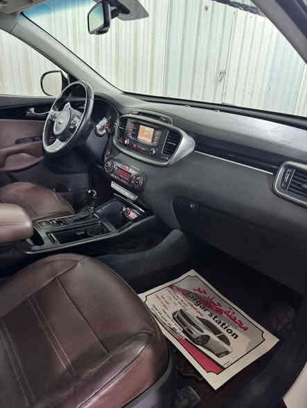 السلام عليكم سورنتو خليجي موديل 2016 فول مواصفات واحد على واحد كويتي رقم بغداد الدولي بأسمي تحويل ثاني يوم هزة جديدة مكفولة من الصبغ والتبديل 
المواصفات 
بصمة 
فتحة بانوراما 
كشنات جلد قرميدي
كشنات كهرباء 
فورويل
شاشة وكاميرا 
وضعيات قيادة
وباقي المواصفات المعروفة للبيع فقط السعر 205 ورقة بيها مجال بسيط حق الجية للاستفسار *********** مكاني بغداد غير متواجد عالنت الشراي يتصل
