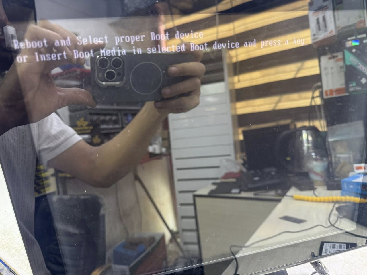 السلام عليكم حاسبة لمس يرادله فقط هارد السعر 150 وبيه مجال مكاني نجف ***********
