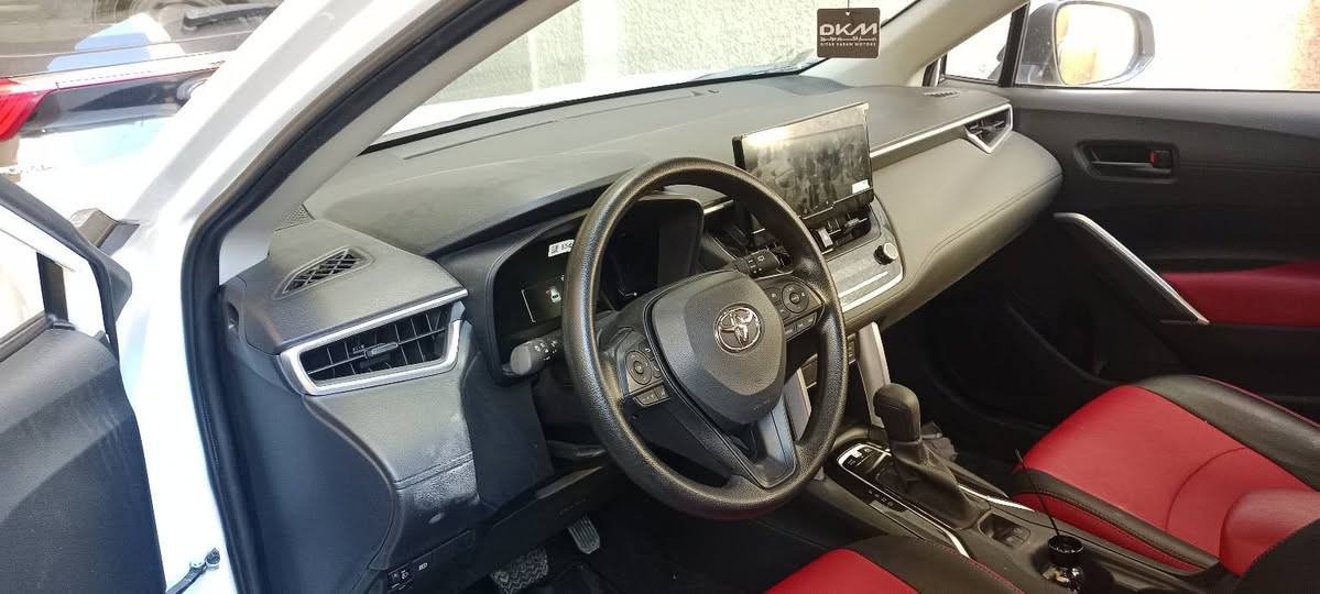 كورلا كروس ٢٠٢٥ هايبرد فول مواصفات ما عدا الكرسي غير كهربائي مكفوله من الشخط والصبغ والبارد بعدها زيرو ماشيه ٥٠٠ محرك ٢٠٠٠ كاميرا دواره 
السعر ٢٩ مليون 
العنوان السيديه 
للاتصال ***********
