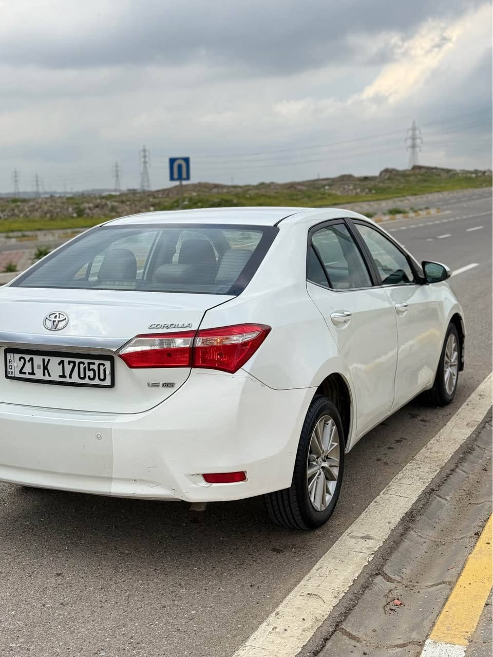 سلام علیکم 
تویوتا کرولا  
مودیل 2014
 مواصفات خلیجي  gli
محرك 1.6
بصمة
حساس
كير اوتوماتيك و عادي
داخل اصفر
ويل كروم
مراية كهربائي
جام كهربائي 
تحكم ستيرن
بي اربع قطعة صبغ
بجم خلفي كبس بدون دواخل
اربع تايرات جديد
تاخم صدر جديد
سنوية رقم هزة جديد لحد 2028
سيارة حلوة جاهزة مكفولة
مكان كركوك
***********
***********
سعر 112$ كركوك, العراق
