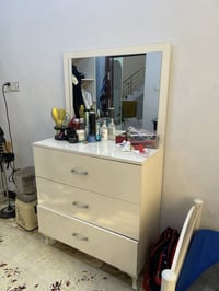 كنتور ٤ أبواب • ميز تواليت • تحتاج نجار