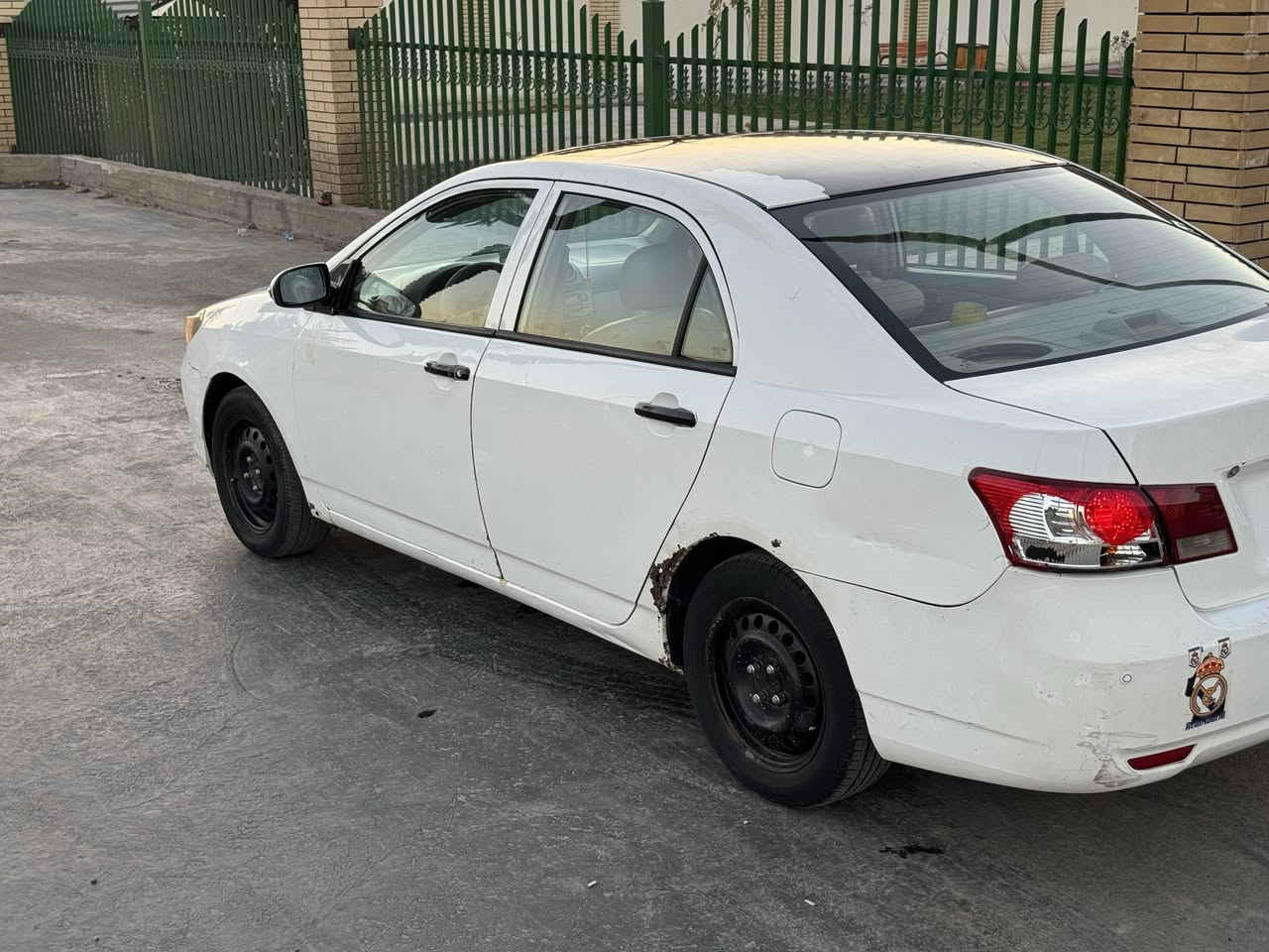 Byd g3 2013
بي واي دي g3
سيارة محوره كير مكينه تبريد كورلا 2009 ( عند ليث الواسطي اضبط ابو تحوير في بغداد ) بكل اختصار كشر byd حشوه كورلا 2009
رقم بابل الماني مشروع وطني سنوية 2027/12

(( الي يميز ليث الواسطي عن جماعه الطالبيه و يخلي اغلى واحد السياره بيه عقلين ، عقل كير و مكينه و عقل الاصلي مالسياره كهربائيات و كلشي ))

1 . مكينه  1,800 و كير جديده و مكفولات و ترايك وين ما تريد شرط ماشيه فقط 30 الف كم عليهن
2 . تبريد بستم مالكورلا جديد لوك مسويله ادامه من راديترات بواري فريز بخاخ كله جاهز 
3 . كهربائيات السياره ممتازه 
4 . صدر السياره دبلات اماميه كورلا بوش هاوزن كورلا  بس اكو تلحيضات بالصدر 
5 . كشر السياره واضح بالصور 

بكل اختصار السيارة جاهزة بدل دهن شغل و اطلع 

السعر 58 و بيه مجال ، موجود فيس واتساب و اتصال

مكاني بغداد الكاظمية 
***********
