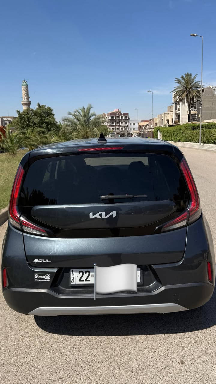 كيا صول 2023 وارد امريكي صبغ فقط جاملوغ وحافة البنيد بدون اي دواخل لا لغد ولا شاصي  بدون اي ايرباك سيارة جاهزة بدون اي نقص لون فيلي بدون اي شخوط شاشة كبيرة نظام سبورت قيادة و ابل كار بلي مكان السيارة حالياً اربيل بيع او مراوس ***********
