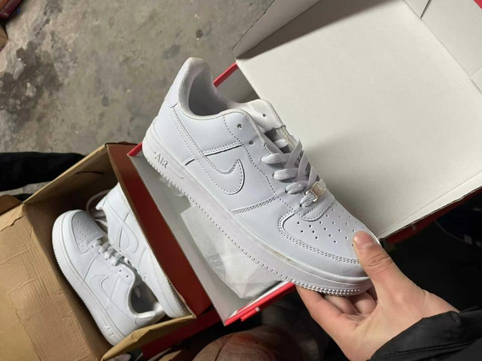 الكميه 1000زوح 
المقاس 39-44
السعر 2.5$ فقط
مكس شوز
خامه جيده جدا معلب

#StockInChina #استوك_في_الصين #بضاعة_استوك #استيراد_من_الصين
#جملة #تجار #بيع_وشراء #عروض_استوك
#العراق #مصر #الاردن #لبنان #سوريا
#ليبيا #تونس #الجزائر #المغرب
#السودان #اليمن #فلسطين #موريتانيا


**إذا كنت صاحب هذا الإعلان وتريد حذفه لأي سبب، رجاءا أرسل رسالة إلى الدعم الفني**